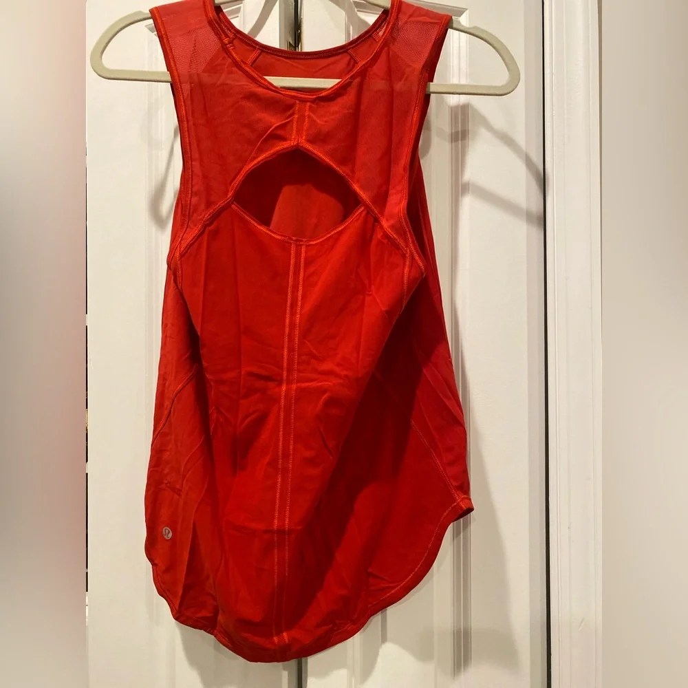 Lululemon 3 pack tops | red, black and maroon | size6 - Picture 5 of 12